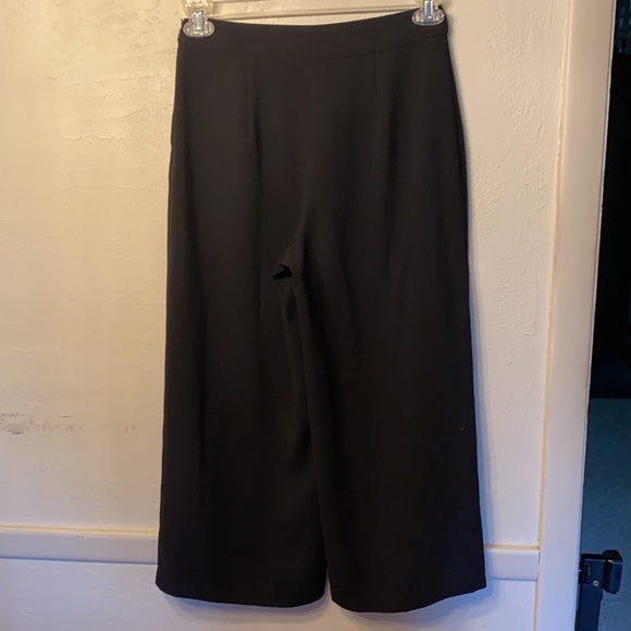 Abercrombie Gaucho Black Crop Pants - Picture 2 of 3